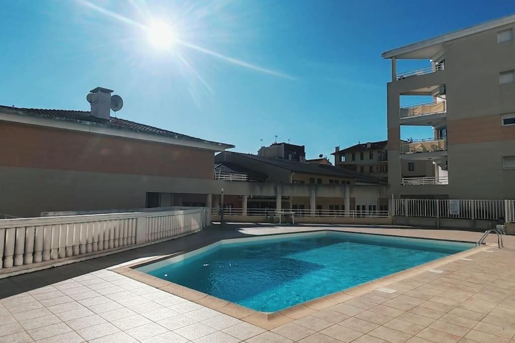 Charmant 2P, Piscine, Clim, A 5 Min De La Plage Vallauris Exterior foto